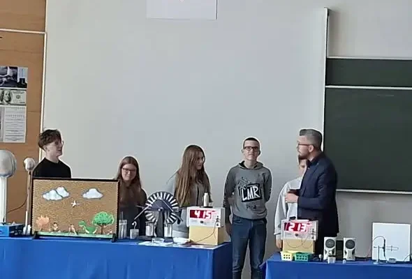 Uczniowie z klas 8b i 7c na wykładach Uniwersytetu Śląskiego
