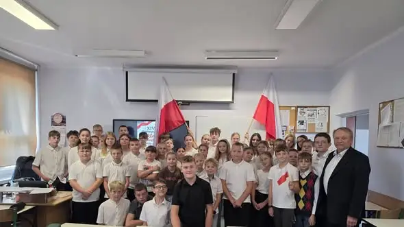 Świętochłowicka Ósemka walczy o awans w Dyktandzie Niepodległościowym