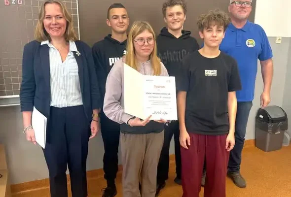 Srebrny medal dla Ósemki w Miejskich Zawodach Szachowych